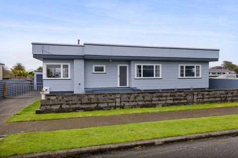 Photo of property in 26 Tawhiti Road, Hawera, 4610