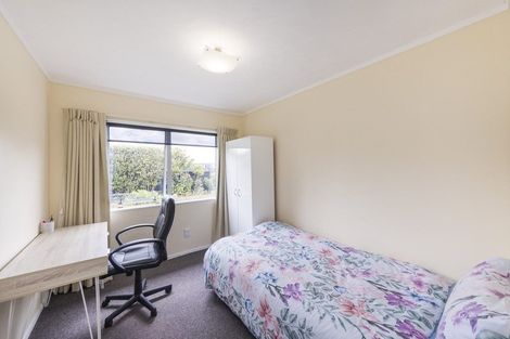 Photo of property in 17 Cargill Grove, Kelvin Grove, Palmerston North, 4414