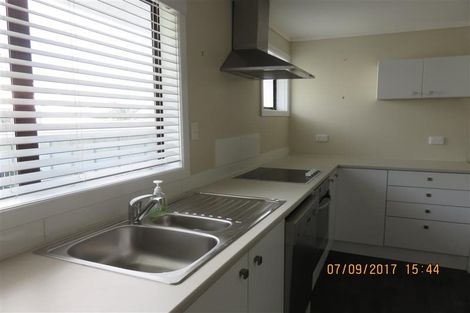 Photo of property in 2/46 Gulf View Road, Murrays Bay, Auckland, 0630