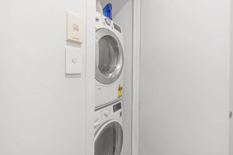 Photo of property in Frank Sargeson Apts, 202/74 Anzac Street, Takapuna, Auckland, 0622