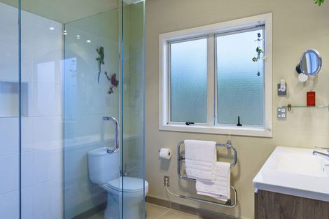 Photo of property in 33 Pinotage Drive, Greenmeadows, Napier, 4112