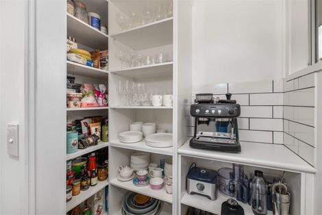 Photo of property in 2/45 Reynella Drive, Massey, Auckland, 0614