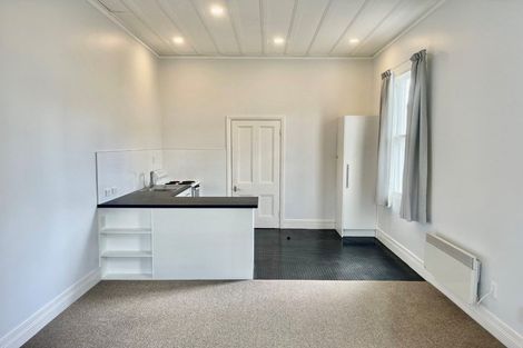 Photo of property in 16 Kawerau Avenue, Devonport, Auckland, 0624