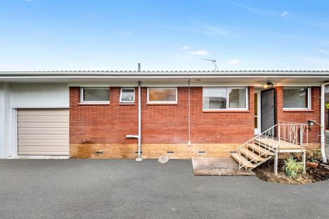 Photo of property in 2/22 Camellia Place, Mount Roskill, Auckland, 1041
