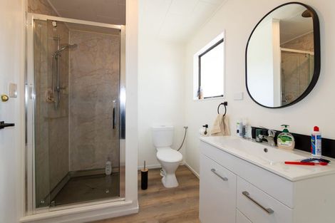 Photo of property in 33 Higginson Street, Otane, 4202