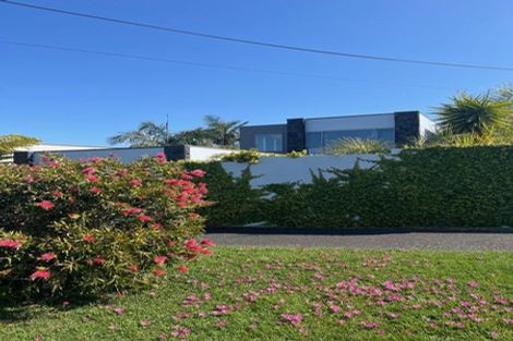 Photo of property in 7 Merani Street, Narrow Neck, Auckland, 0622