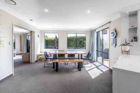 Photo of property in 712 Queens Drive, Waikiwi, Invercargill, 9810