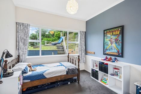 Photo of property in 19 Black Rock Road, Newlands, Wellington, 6037