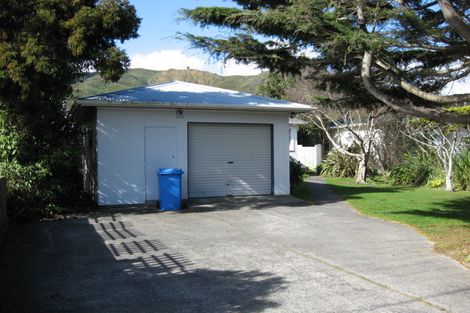 Photo of property in 72 Wellington Road, Wainuiomata, Lower Hutt, 5014