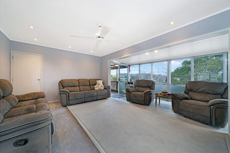 Photo of property in 4 Seakens Way, Glen Eden, Auckland, 0602
