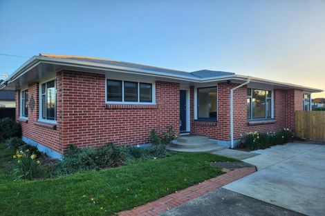 Photo of property in 15 Torquay Place, Bryndwr, Christchurch, 8053