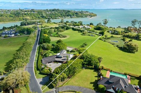 Photo of property in 247 Broomfields Road, Whitford, Howick, 2571