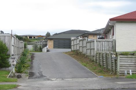 Photo of property in 28b Poplar Grove, Whalers Gate, New Plymouth, 4310