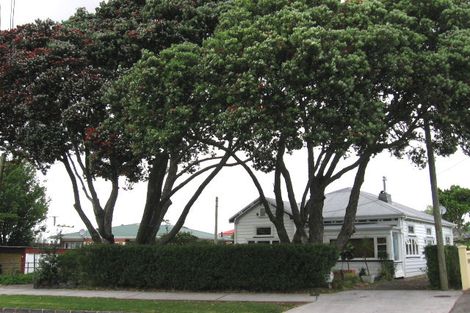 Photo of property in 31 Sutherland Road, Point Chevalier, Auckland, 1025