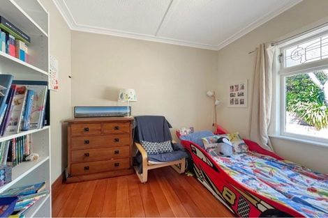 Photo of property in 12 Mallam Street, Karori, Wellington, 6012