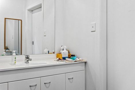 Photo of property in 76 Trafalgar Street, St Albans, Christchurch, 8014