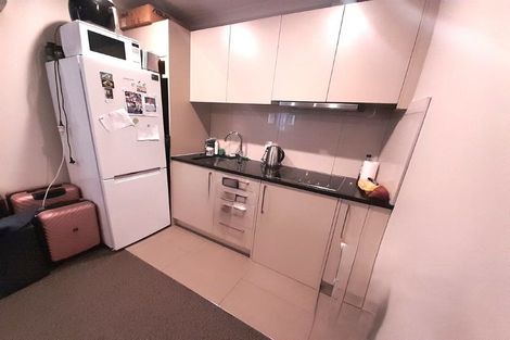 Photo of property in 1/5 Massey Avenue, Pukekohe, 2120