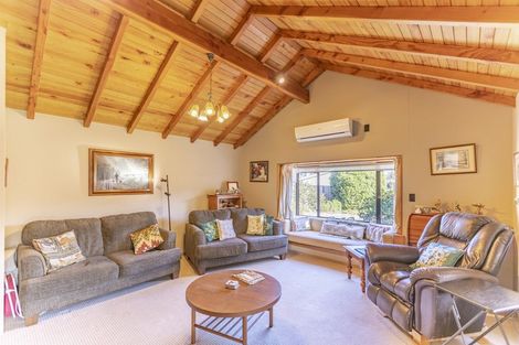 Photo of property in 36 Church Street, Waipawa, 4210