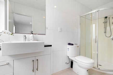 Photo of property in 3/5 Perekia Street, Albany, Auckland, 0632