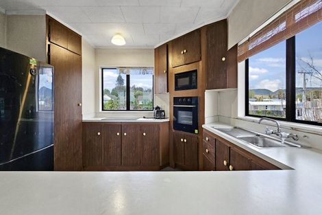 Photo of property in 4 Leith Road, Owhata, Rotorua, 3010