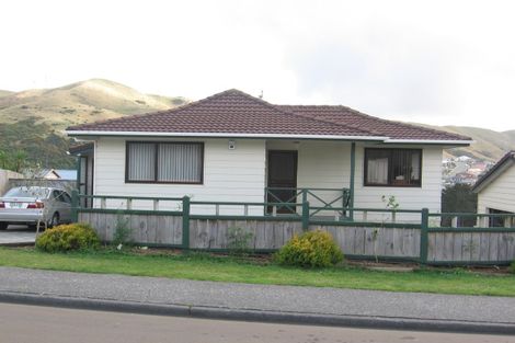 Photo of property in 28 Abilene Crescent, Churton Park, Wellington, 6037