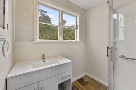 Photo of property in 91 Maungaraki Road, Korokoro, Lower Hutt, 5012