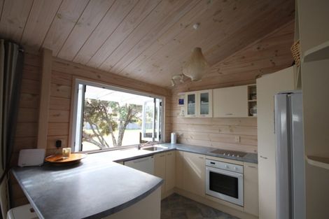 Photo of property in 3 Bonanza Place, Pauanui, Hikuai, 3579