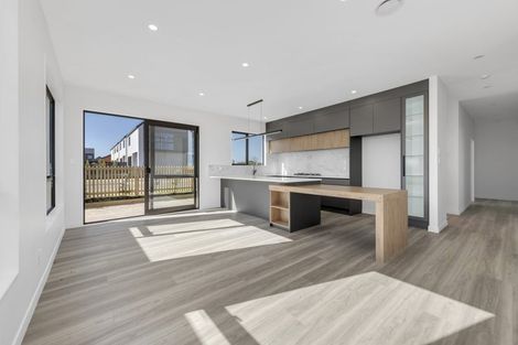 Photo of property in 77 Maungakaraka Road, Karaka, 2580