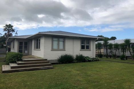 Photo of property in 18 Dover Road, St Andrews, Hamilton, 3200