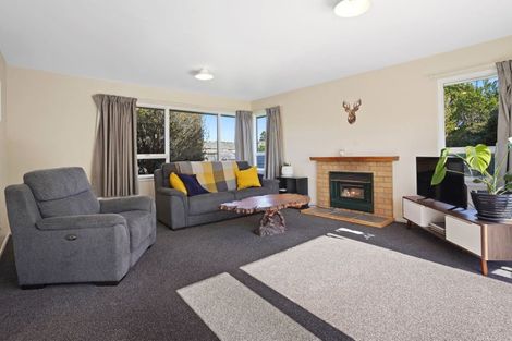 Photo of property in 15 Montrose Avenue, Culverden, 7392