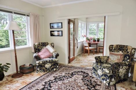 Photo of property in 31 Lyndhurst Road, Tawa, Wellington, 5028