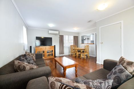 Photo of property in 7 Enderby Drive, Te Atatu Peninsula, Auckland, 0610