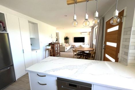 Photo of property in 2/59 Hatton Road, Orewa, 0931