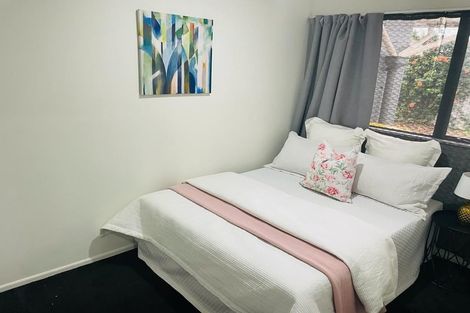 Photo of property in 2/11 Overton Road, Papatoetoe, Auckland, 2025