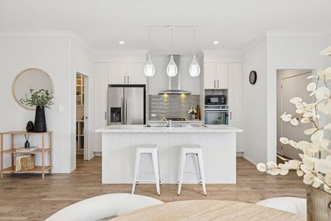 Photo of property in 14 Tawhiti Road, Pukekohe, 2120