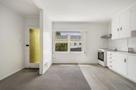 Photo of property in 5 Nea Place, Hillcrest, Auckland, 0627