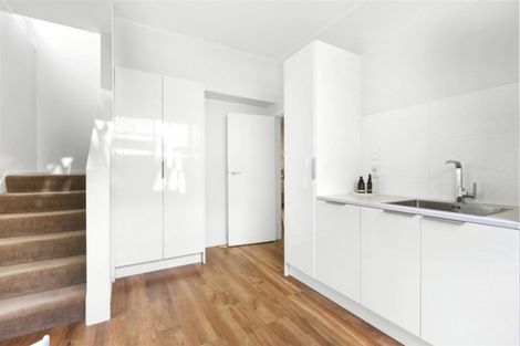 Photo of property in 20 Oak Avenue, Paremata, Porirua, 5024