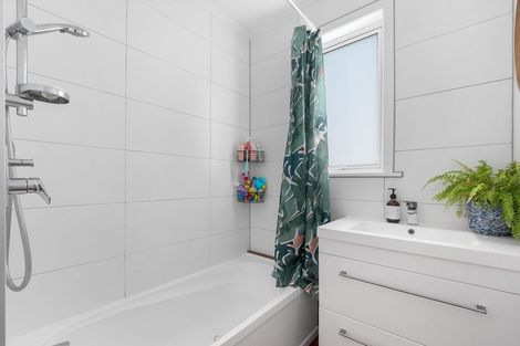 Photo of property in 20 Windsor Road, Bellevue, Tauranga, 3110