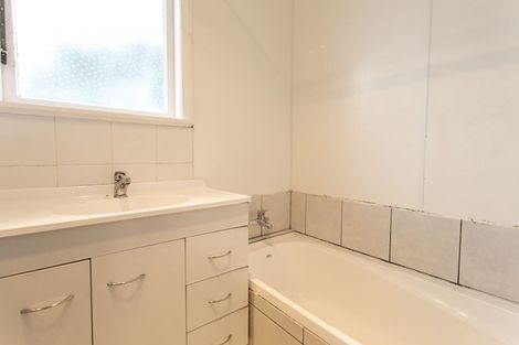 Photo of property in 55 Parakai Avenue, Parakai, 0830