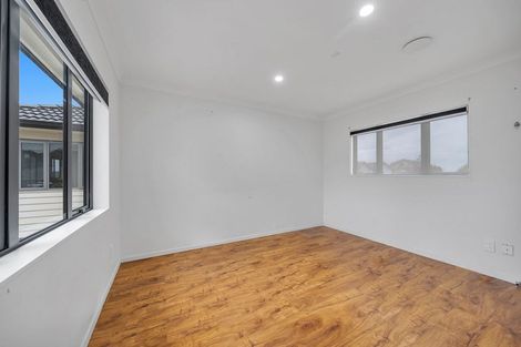 Photo of property in 3b Wanaka Place, Pakuranga Heights, Auckland, 2010