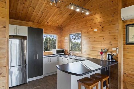 Photo of property in 499 Clark And Denize Road, Pukekawa, Tuakau, 2696