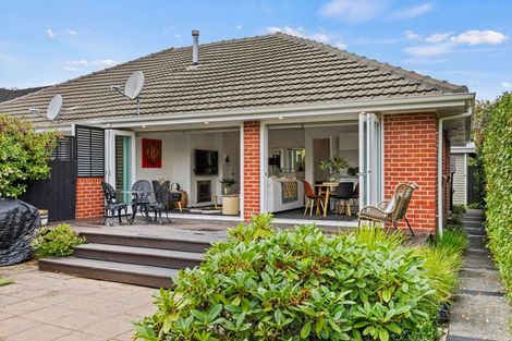 Photo of property in 2/110 Leinster Road, Merivale, Christchurch, 8014