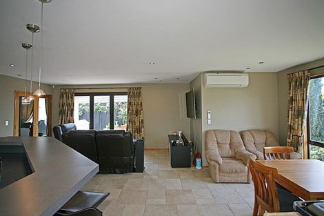 Photo of property in 183 Withells Road, Avonhead, Christchurch, 8042