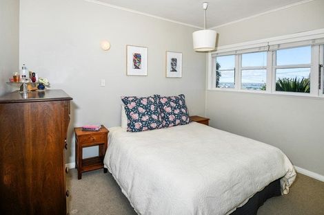Photo of property in 81 Namata Road, One Tree Hill, Auckland, 1061