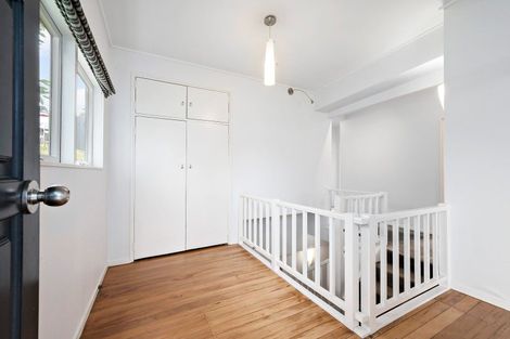 Photo of property in 3 Mamaku Grove, Khandallah, Wellington, 6035