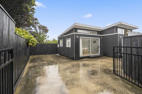 Photo of property in 17b Richard Street, Titahi Bay, Porirua, 5022