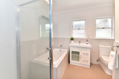 Photo of property in 12 Forest Glen, Orewa, 0931