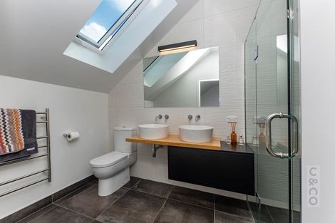 Photo of property in 10 Tauwaka Crescent, Riverhead, 0820