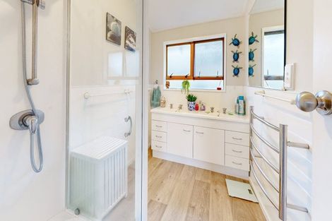 Photo of property in 11 Firth View Road, Te Puru, Thames, 3575