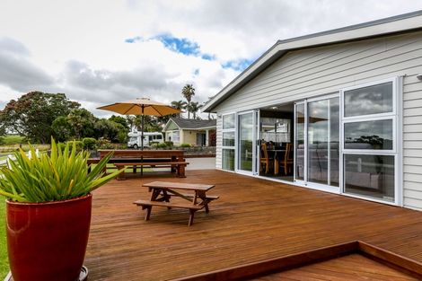 Photo of property in 22/20 Mace Terrace, Oakura, 4314